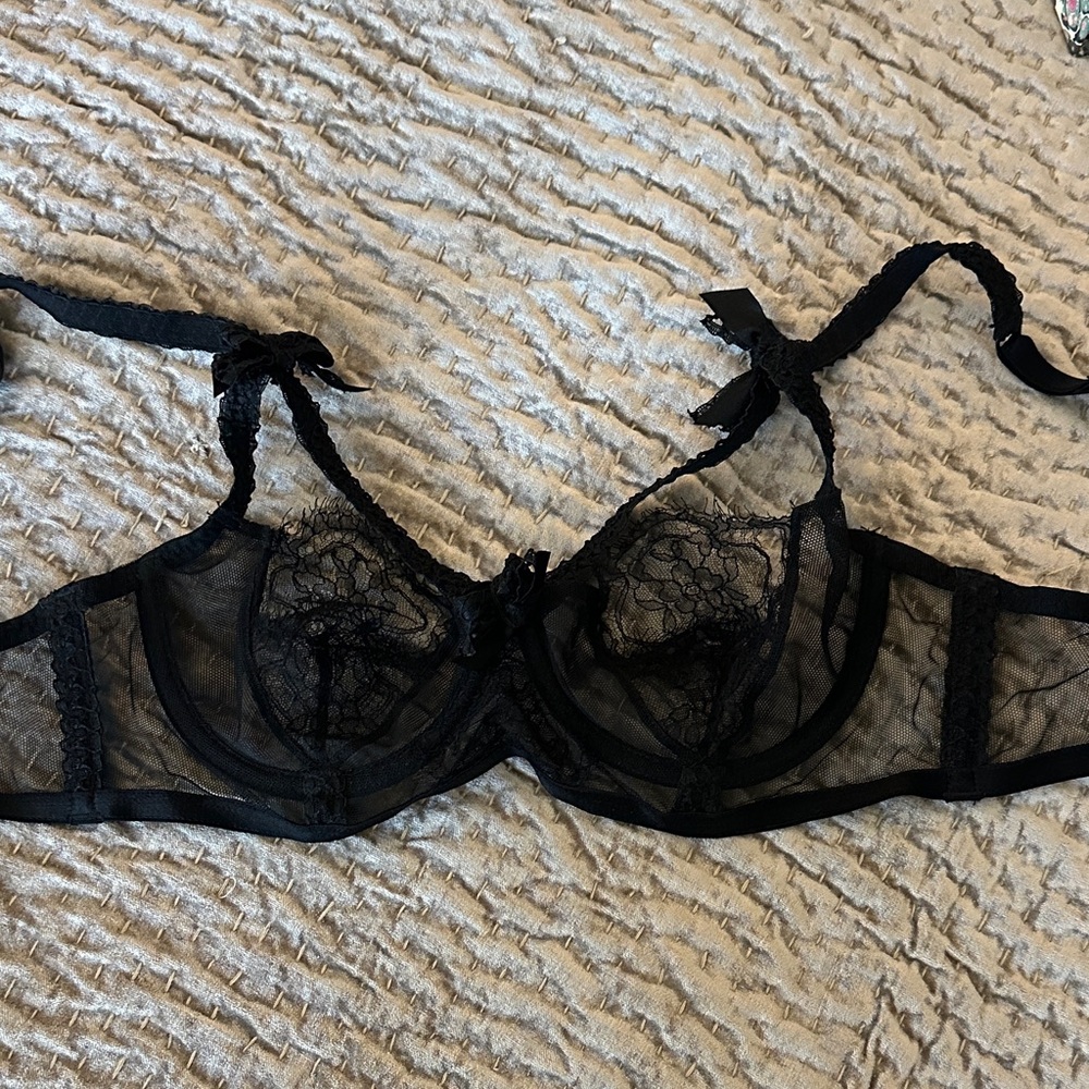 Couture Black Lace Underwire Bra
